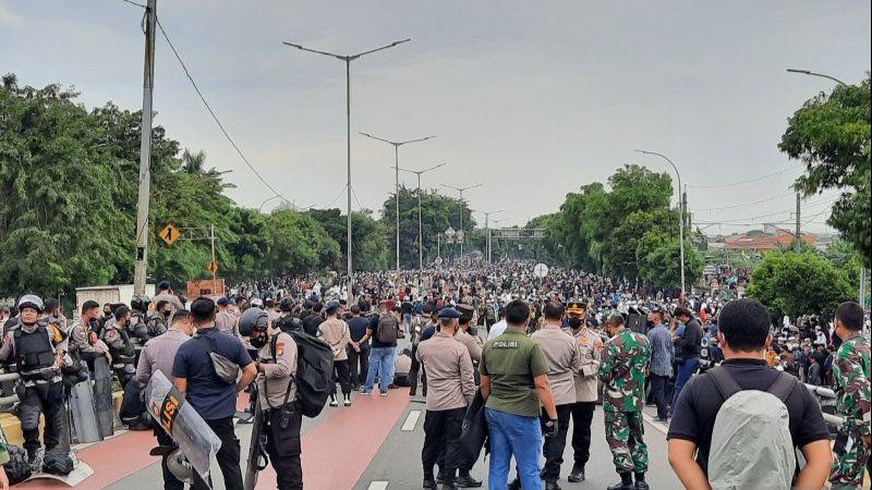 Tim Kuasa Hukum Habib Rizieq Kaget Banyak Simpatisan Datang ke PN Jaktim, Sebut Aksi Spontan