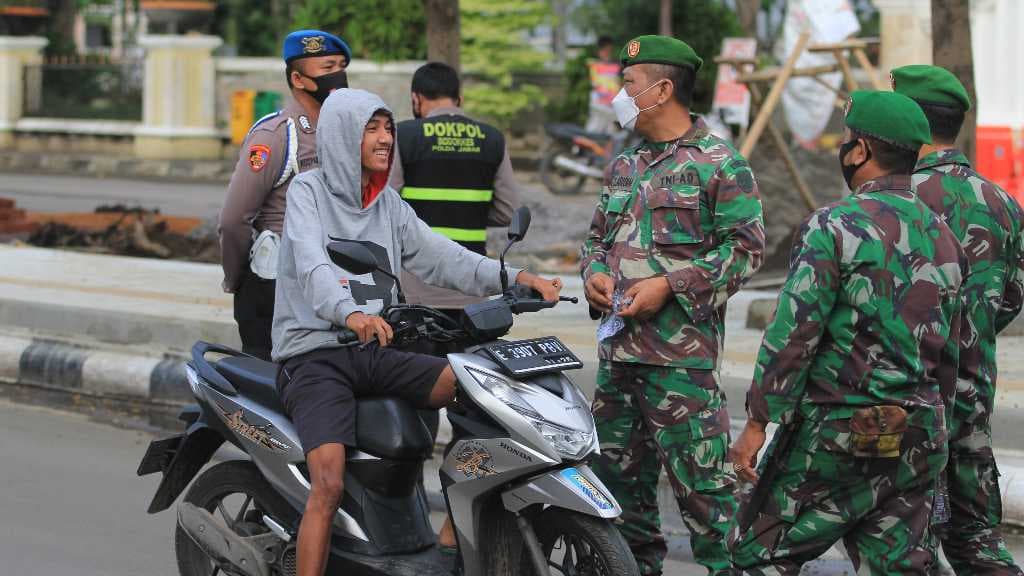 Pakar Ungkap Pemicu Ledakan COVID-19 dan Menyebarnya Varian Delta di Indonesia