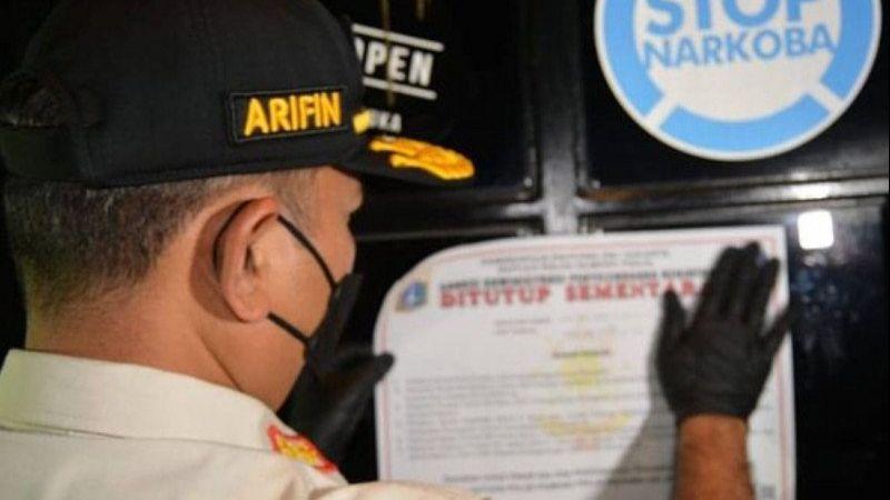 Pintu Dikunci dan Lampu Dimatikan, Ternyata di Dalam Banyak Orang Party, Kafe Ini Ditutup Satpol PP!