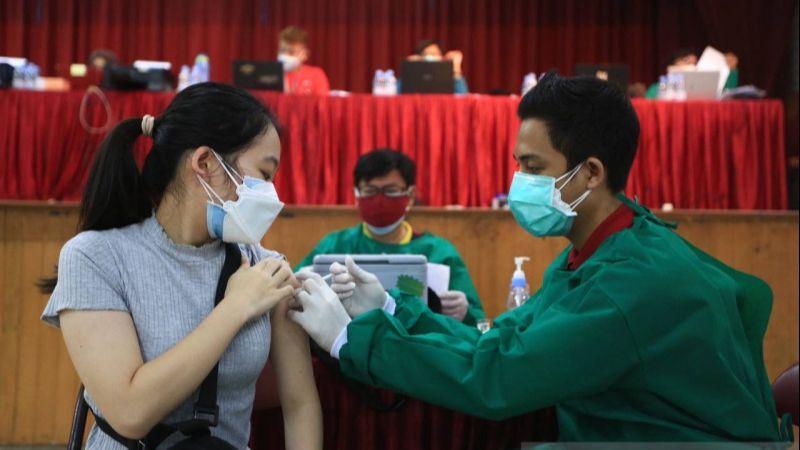 Pemkot Bandung Targetkan Pelayanan Vaksinasi Covid-19 Jangkau 50.000 Orang per Hari