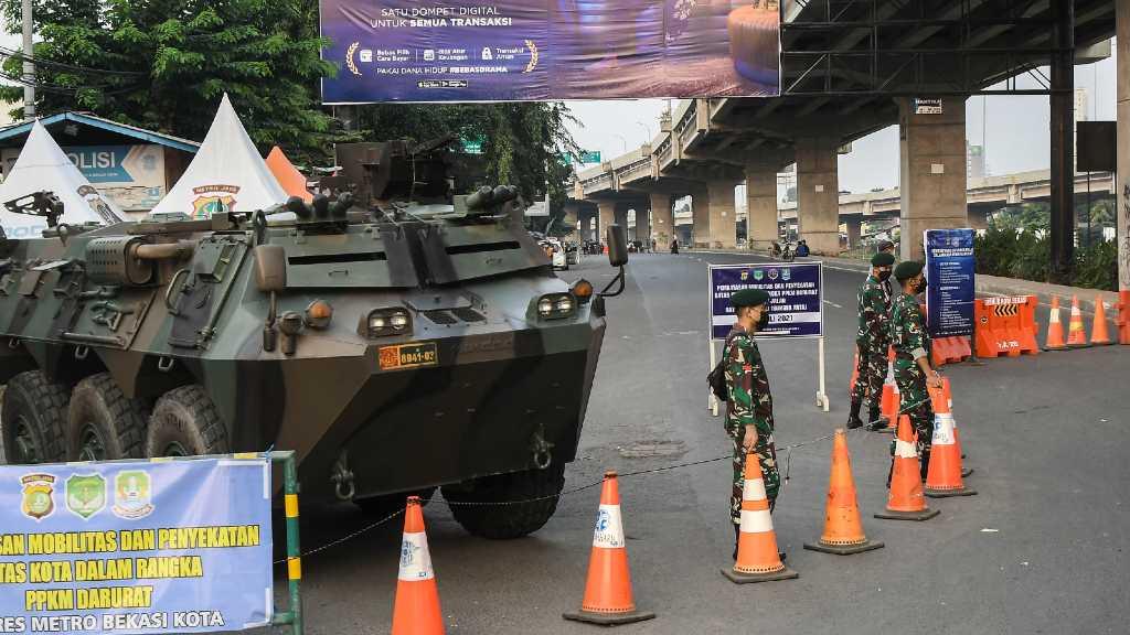 Disekat Mulai Besok! Ruas Jalan Simatupang, Antasari, dan Cijantung Dibuka Hanya untuk Nakes