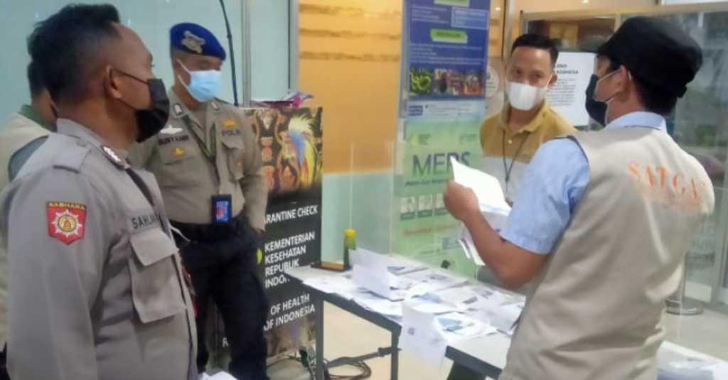 37 Penumpang Tanpa Kelengkapan Dokumen Perjalanan Tiba di Bandara Domine Eduard Osok Papua
