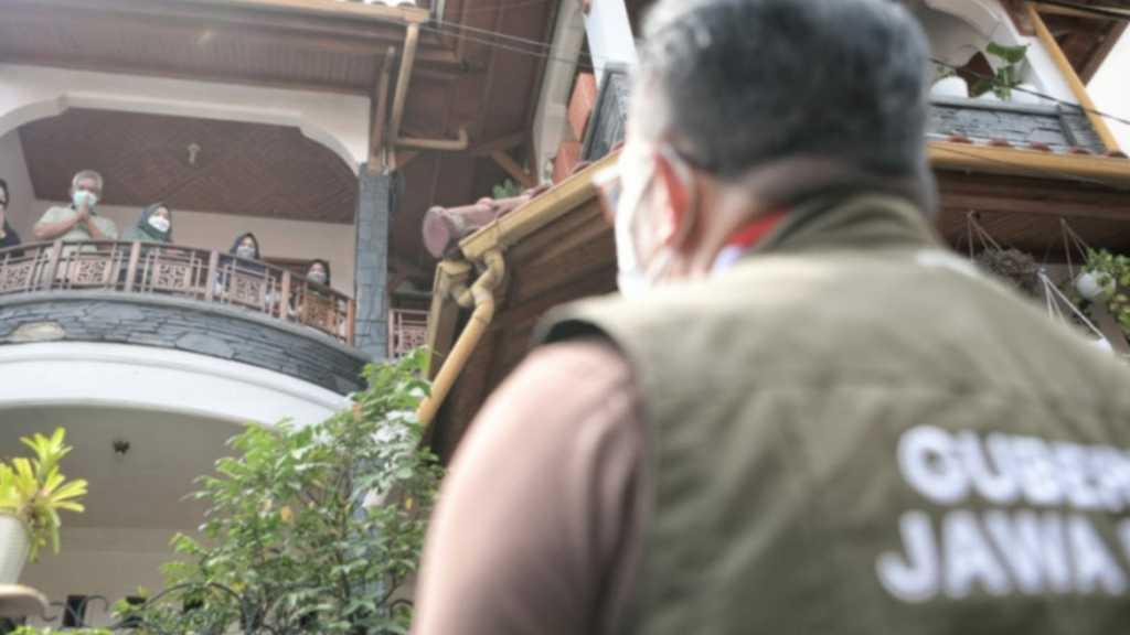 Ratusan Pasien COVID-19 di Jawa Barat Meninggal saat Isolasi Mandiri di Rumah