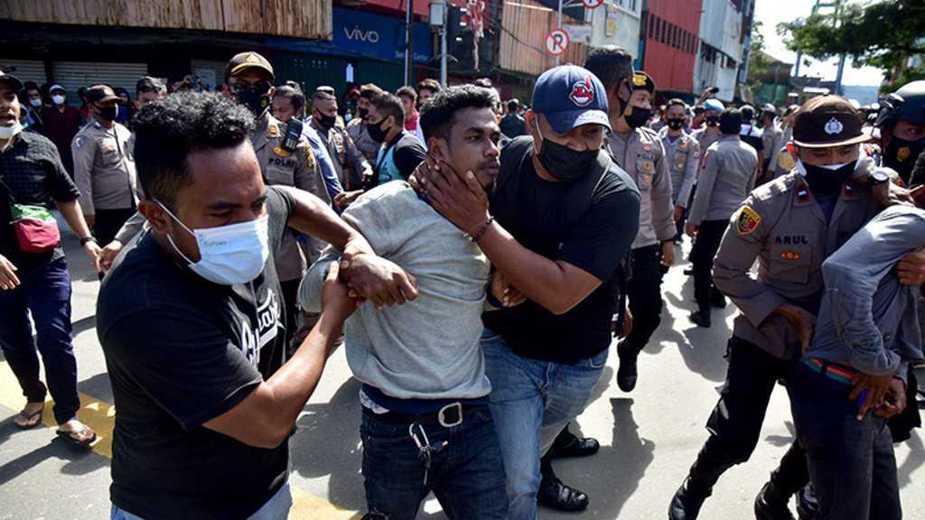 Massa Geruduk Kantor Walkot Ambon Tolak PPKM, Lebih dari 3 Terduga Provokator Diamankan