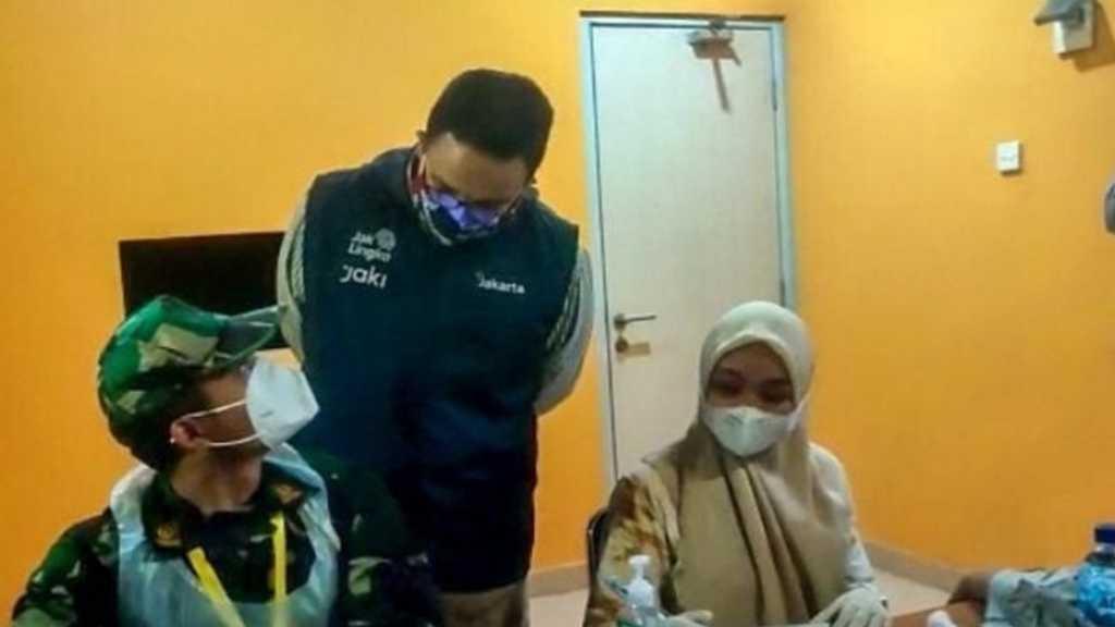 Anies Baswedan Bahagia Lihat Tingginya Antusiasme Warga DKI untuk Vaksin COVID-19