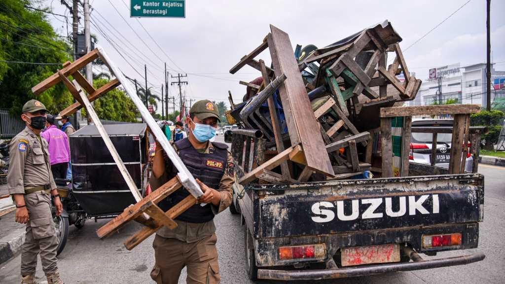 Pemerintah Akui PPKM Darurat Berdampak pada Rakyat Kecil, Luhut: Bukan Pilihan Mudah