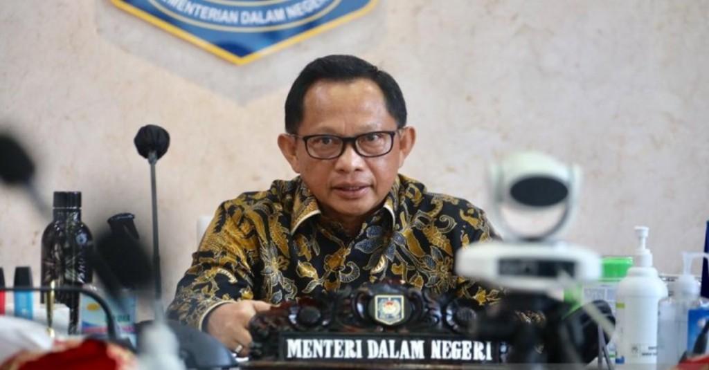 Mendagri Terbitkan Aturan Baru PPKM Jawa-Balu dan Ketentuan 'Nobar' Piala Dunia 2022