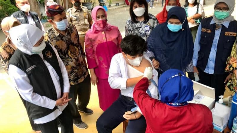 Khofifah Klaim Cakupan Vaksinasi COVID-19 Jawa Timur Tertinggi se-Indonesia