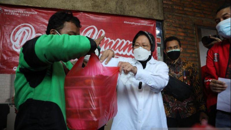 Tenang Jangan Panik, Mensos Risma Bilang Semangat Gotong Royong Bisa Ringankan Beban Pandemi