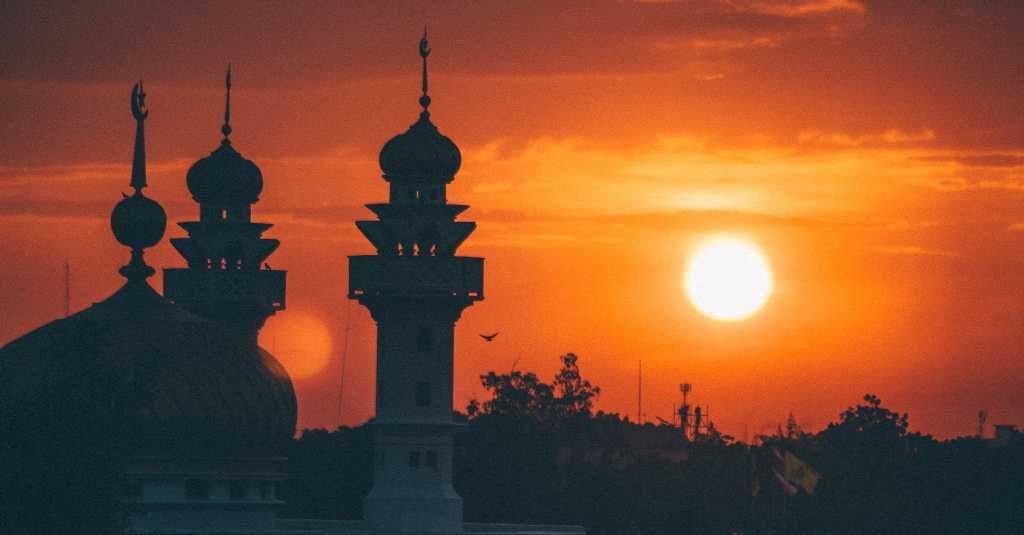 Brilian Patut Dicontoh, Warga Taman Sari Jakbar 'Sulap' Atap Masjid Baitussalam Jadi Lahan Bermanfaat untuk Umat di Tengah PPKM