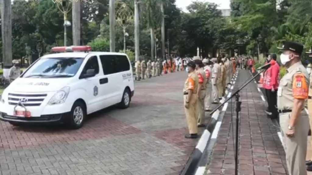 Lurah Pondok Bambu Meninggal Akibat COVID-19, Walkot Jaktim Pimpin Upacara Pelepasan Jenazah
