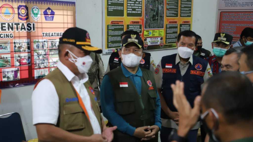 Tinjau Isoter di Riau, Kepala Satgas ke Pasien COVID-19: Kuncinya Adalah Imun, Aman, dan Iman!