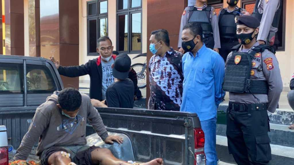 Keterlaluan! Petugas Ambulans Dirampok Usai Pulang Antar Pasien COVID-19, 6 Orang Pelaku Masih Buron