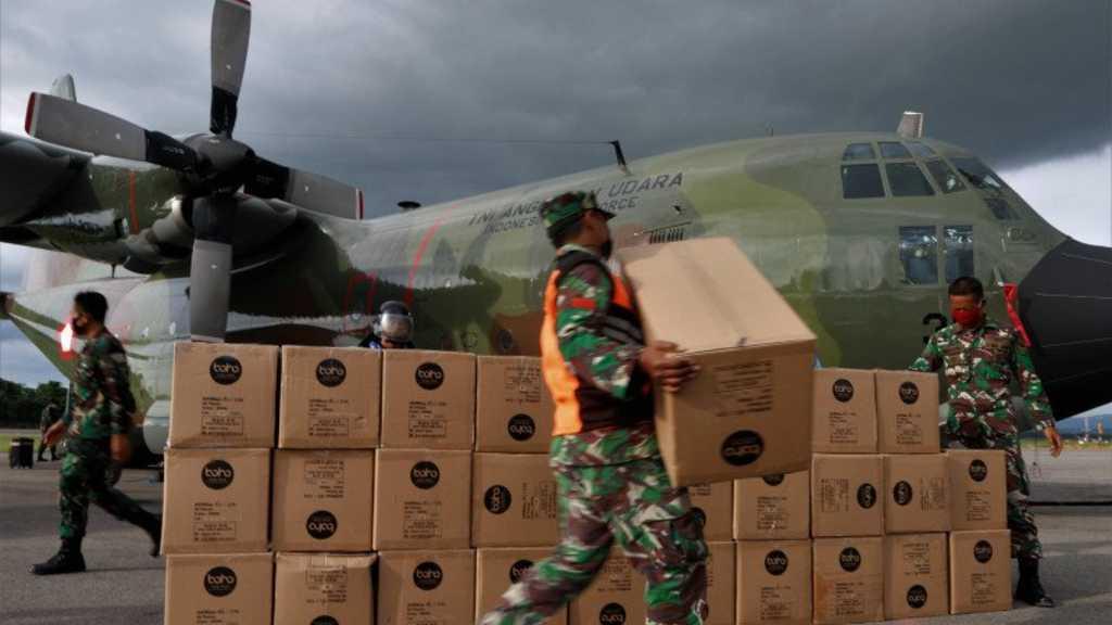 Bantuan Alkes dan Konsentrator Oksigen Dikirim dengan Pesawat Hercules TNI AU ke Sumatera