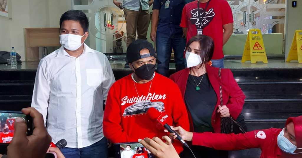 Jerinx Akhirnya Disuntik Vaksin Sinovac, Ternyata Sosok Ini yang Berhasil Meyakinkannya untuk Divaksin