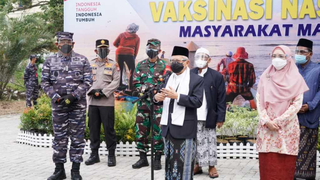 Tinjau Vaksinasi di Ponpes, Wapres Harap Akhir 2021 Herd Immunity Sudah Tercapai Secara Nasional