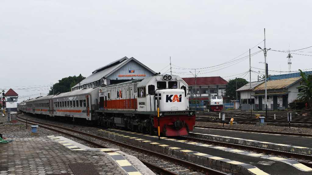 PPKM Diperpanjang Lagi, Ini Syarat Terbaru Naik KA Wilayah Level 3 dan 4