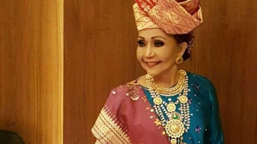 Penyanyi Legendaris Elly Kasim Meninggal Dunia di RS MMC