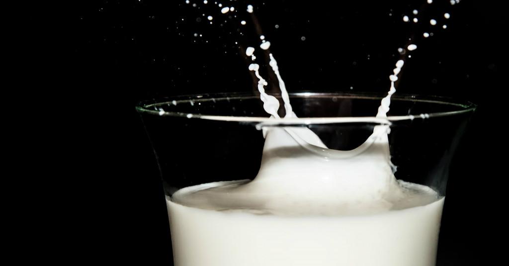 Benarkah Minum Susu dalam Waktu Sebulan Bisa Bersihkan Paru?