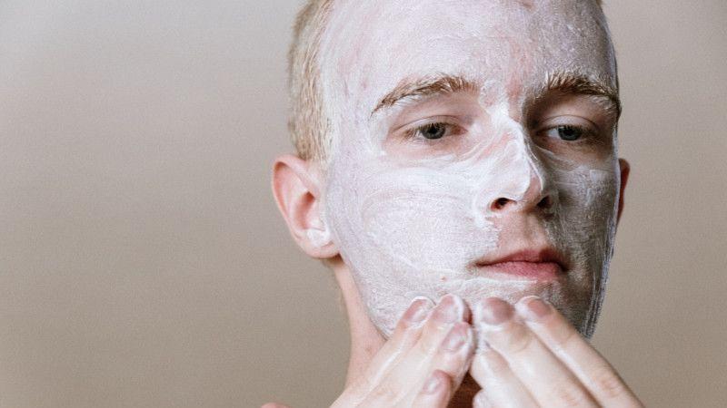 Jangan Salah Pilih Jenis Skincare untuk Perawatan atau Pengobatan