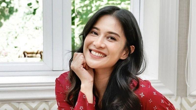Cara Dian Sastro Ajarkan Bahaya COVID-19 pada Anak-anaknya