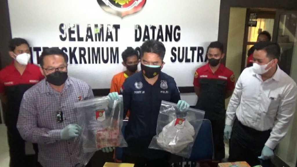 Polda Sultra Tangkap Dukun Gandakan Uang Palsu dengan Ritual Gaib di Tengah Sawah