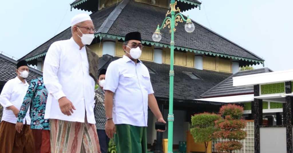 Jokowi Teken Perpres Dana Abadi Pesantren, Gus Jazil: Kado Istimewa Jelang Hari Santri