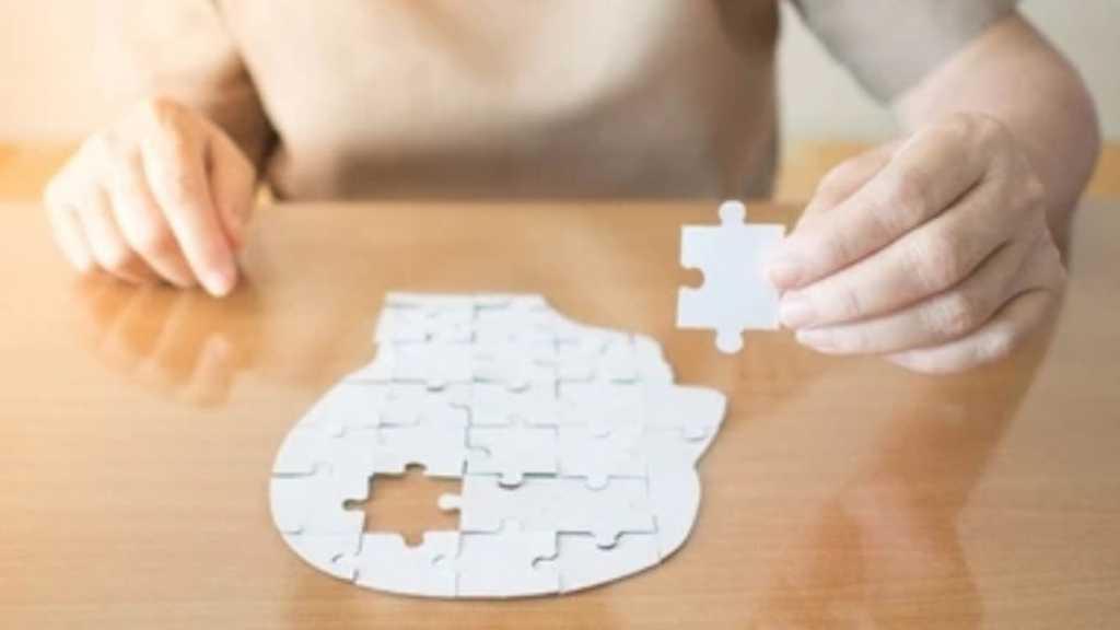 Mengenal Apa Itu Alzheimer: Dari Gejala hingga Faktor Risikonya