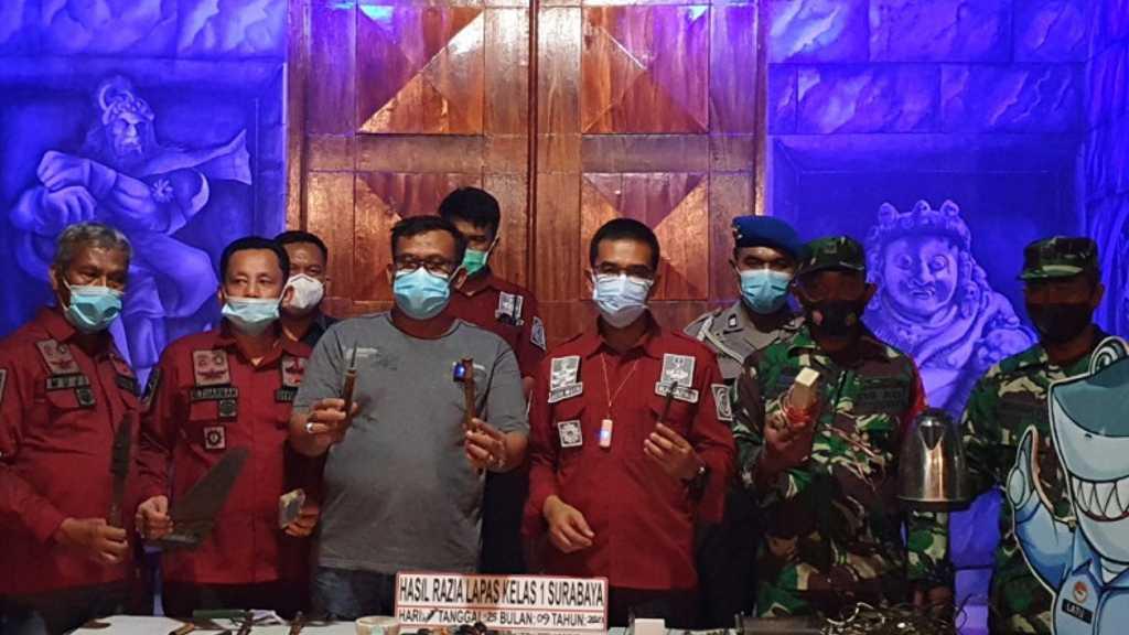Razia LP Surabaya di Blok Khusus Kasus Narkoba, Gergaji hingga Senjata Rakitan Ditemukan