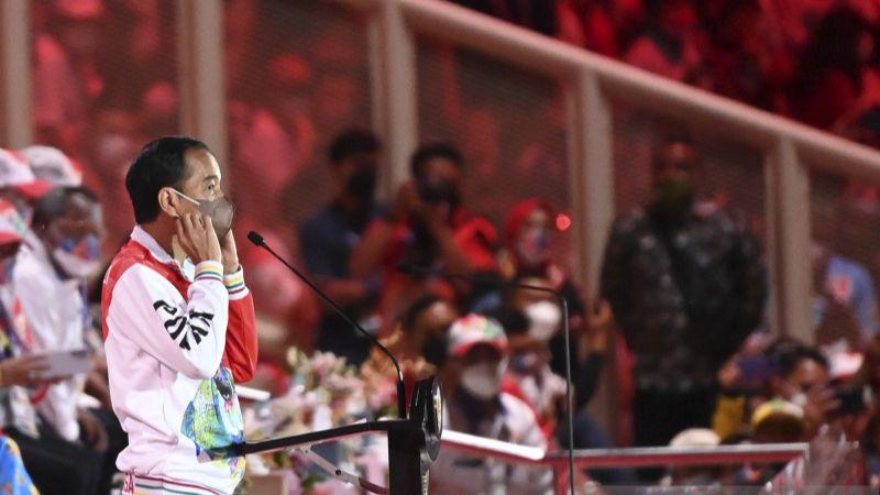 Jokowi Sapa Masyarakat Pakai Bahasa Papua Langsung Disambut Riuh Tepuk Tangan Hadirin