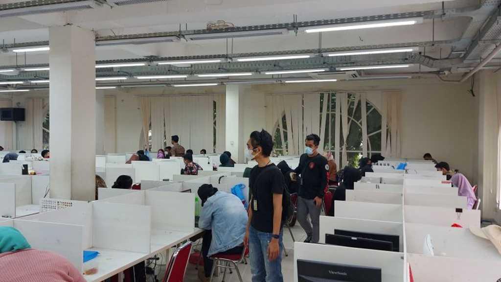 Polda Metro Gerebek PT ITN Pinjaman Online Ilegal di Tangerang, 32 Orang Diamankan
