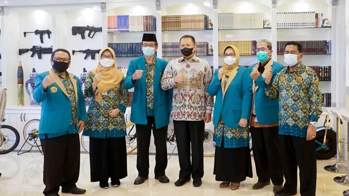 Terima Pengurus Persatuan Guru Madrasah Indonesia, Bamsoet Minta Pemerintah Tingkatkan Kesejahteraan Guru Madrasah