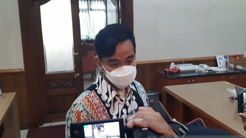 Soal Polemik Internal PDIP dan Makan Siang dengan Ganjar, Gibran Jawab Begini Saat Ditanya Wartawan