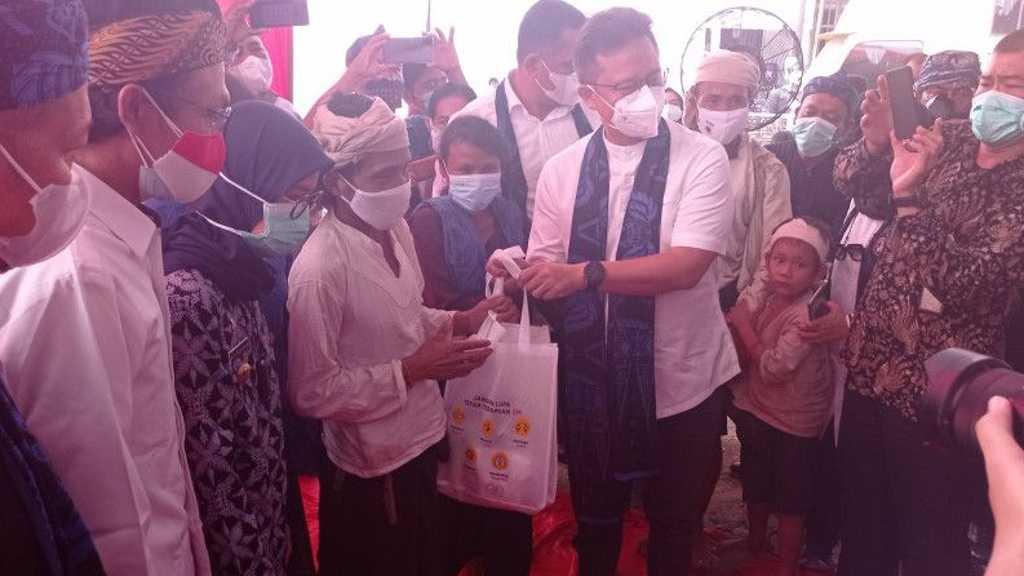 Kala Warga Badui Dalam Datang Ikut Vaksinasi, Langsung Tarik Perhatian Menkes