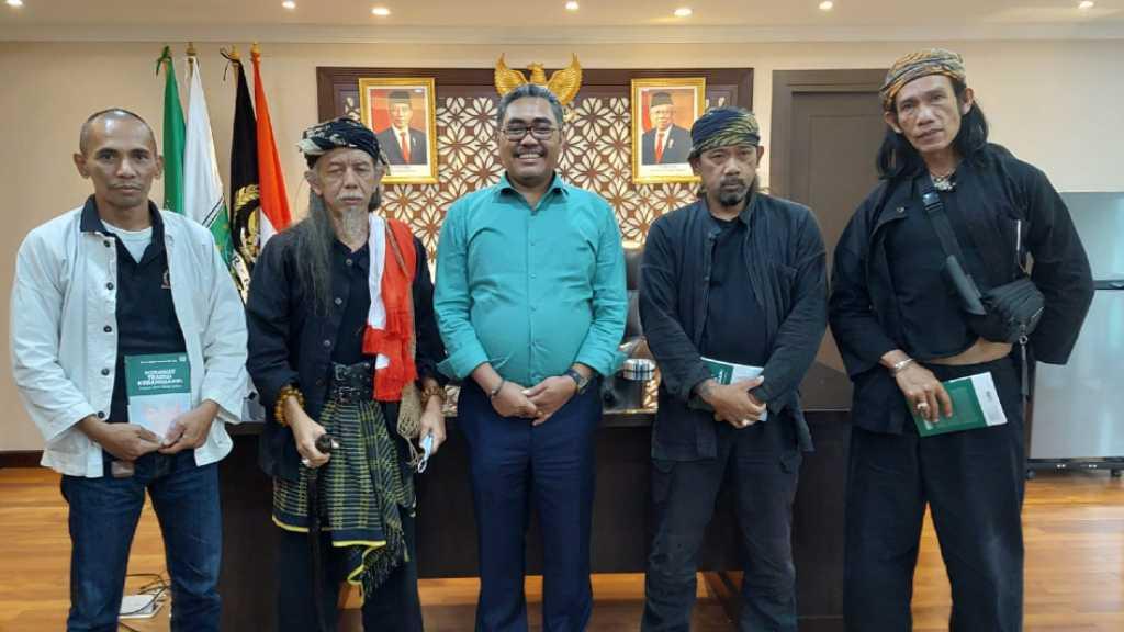 Mimpikan Kenyamanan Jalankan Ritual, Masyarakat Adat Sunda Sampaikan Aspirasi ke MPR