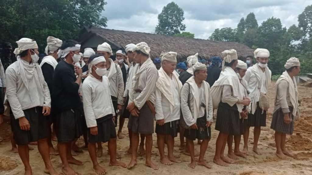 Kala Kedatangan Erick Thohir ke Lokasi Kebakaran Disambut Positif Warga Badui Dalam