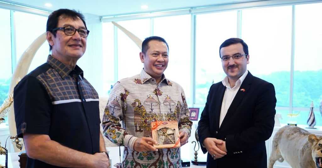 Terima Pengurus Yayasan Tahfidz Sulaimaniyah, Bamsoet Dukung Santri Penghafal Al-Quran
