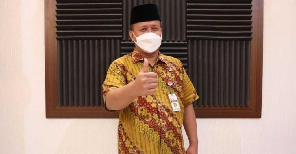ASN Non-Muslim ke Kantor Berpakaian Ala Santri Saat HSN