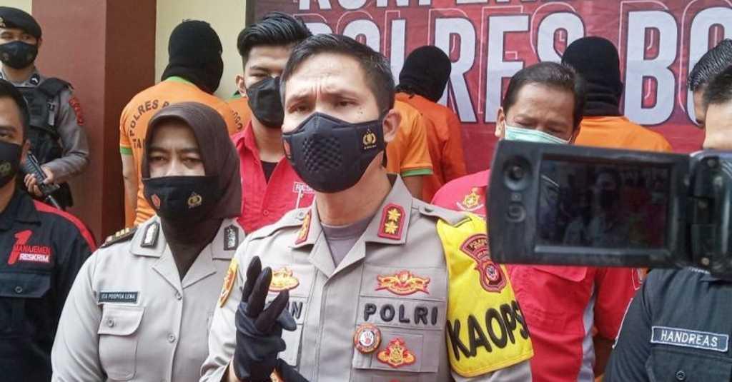 Polres Bogor Ungkap Bisnis Parkir Liar yang Dikelola Preman Berpenghasilan Miliaran Rupiah