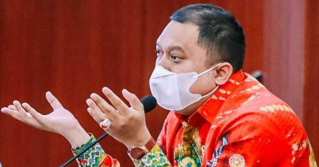 Habib Banua Sorot Tajam Bisnis PCR Erick Thohir