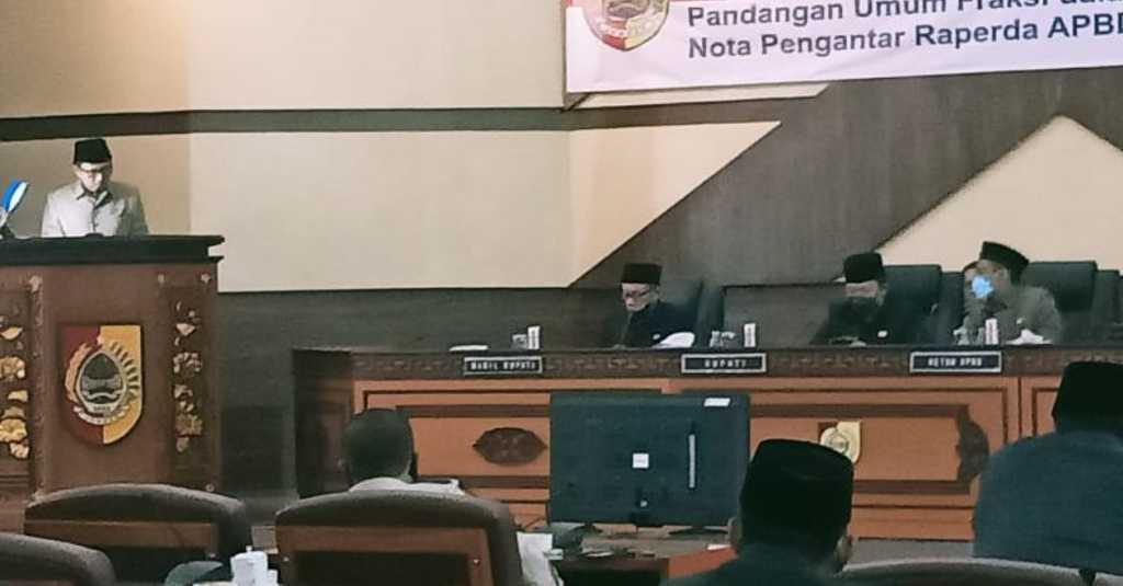 Rekrut Ribuan ASN, Bupati Jember Mendapat Sorotan dari DPRD