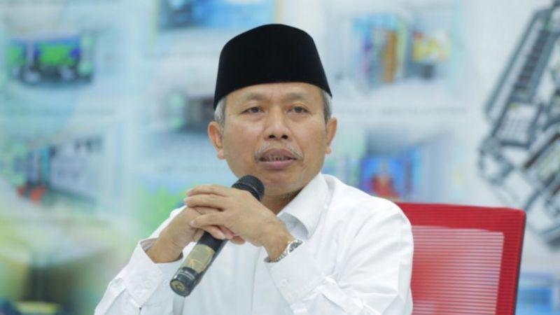 Semua Peserta Pria Harus Pakai Sarung dan Peci Hitam saat Upacara Hari Santri 22 Oktober