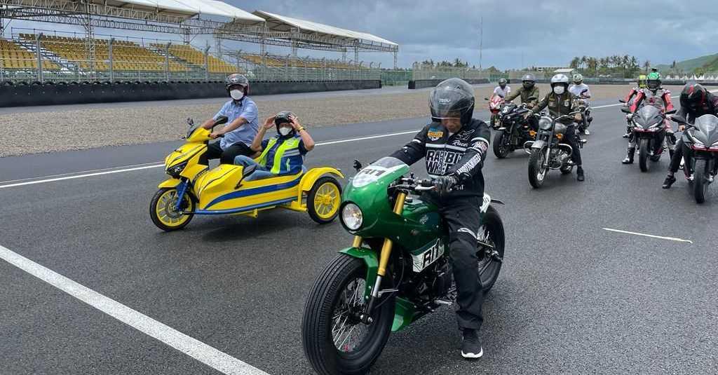 Presiden Jokowi dan Bamsoet Coba Pertamina Mandalika International Street Circuit