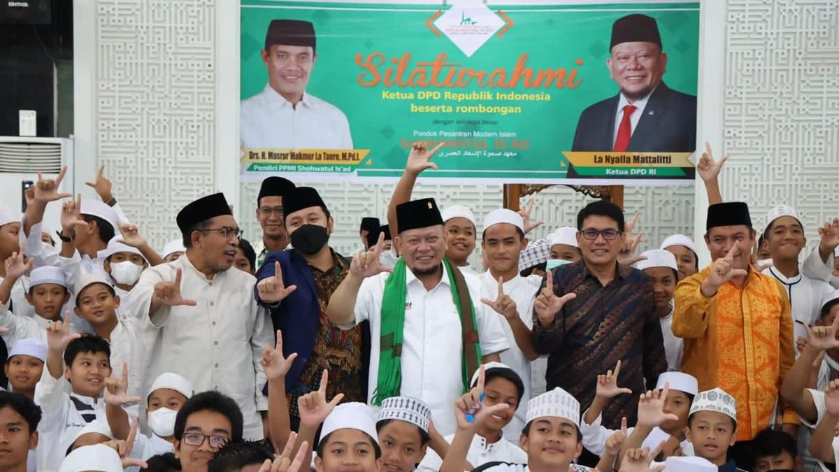 Ketua DPD RI: Santripreneur Jadi Kekuatan Produk Halal Indonesia