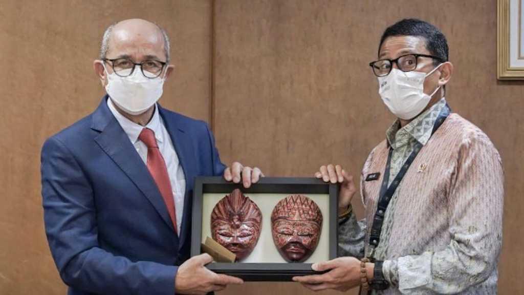 Sandiaga Uno Bertemu Dubes Maroko Bahas Potensi Kerja Sama Sektor Ekonomi Kreatif