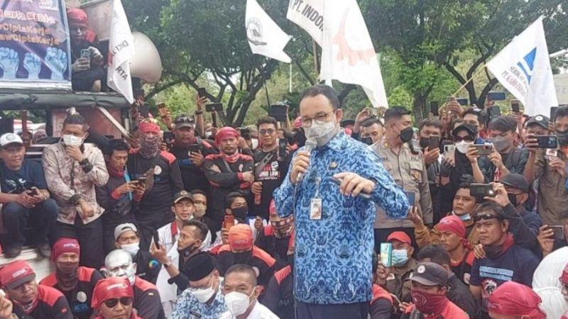 Di Hadapan Massa Buruh, Anies Tunjukkan Kharismanya dan Bilang Formula UMP dari Menaker Tak Cocok untuk Buruh Jakarta!