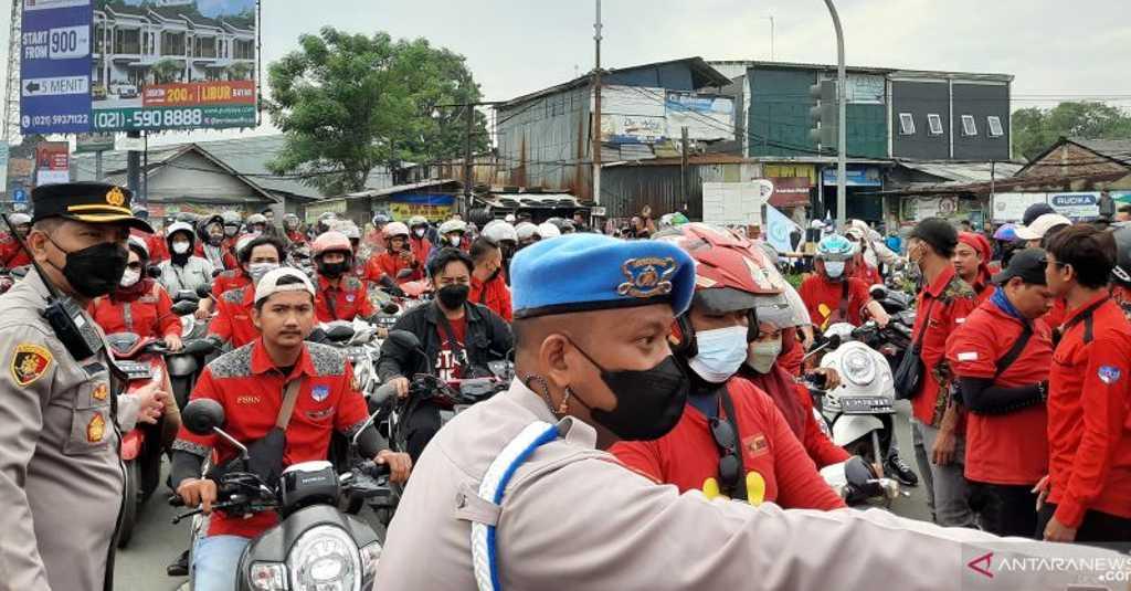 Ribuan Buruh di Tangerang Kembali Gelar Aksi Turun ke Jalan Tuntut Kenaikan UMK