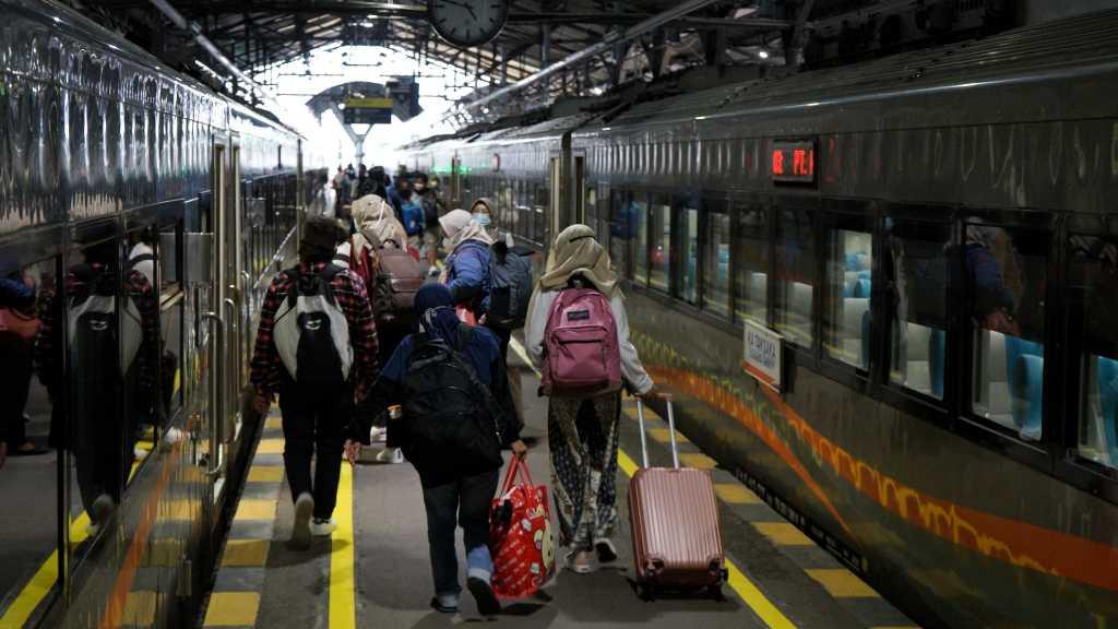 Ahli Peringatkan, Mobilitas Masyarakat Saat Libur Natal dan Tahun Baru Harus Terkendali