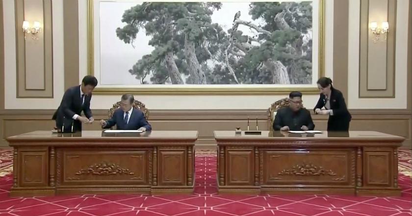 Duo Korea Tandatangani Dokumen Penting, Apa Isinya?