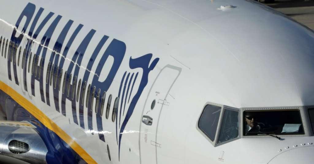Diganggu Angin Kencang, Pesawat Ryanair Kembali Terbang Sesaat Sebelum Mendarat